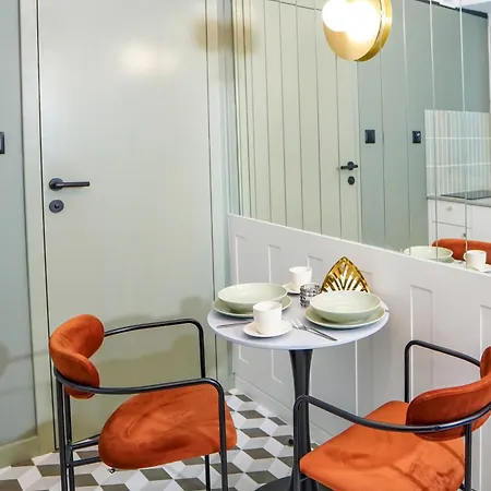 Premier Deluxe - Nowy Swiat * ワルシャワ