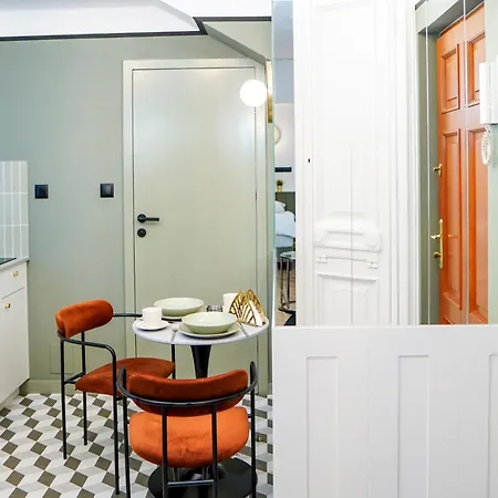 Premier Deluxe - Nowy Swiat Apartman Varsó